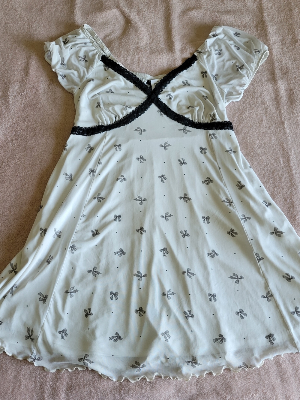 Torrid Bow-Print Chemise with Black Lace Trim, Size 0 (L 12-14)